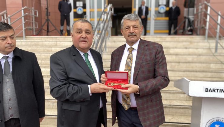 BELEDİYE BAŞKANI HÜSEYİN FAHRİ FIRINCIOĞLU GÖREVİ DEVRALDI