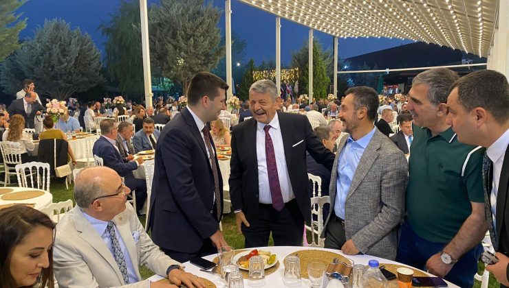 Ankara bahane düğün şahane